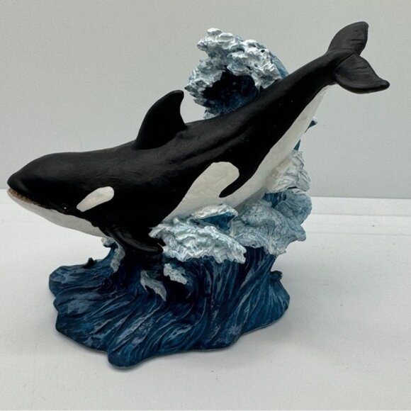 Vintage Russ Oceana Collectible‎ Figurine Killer Whale Riding Wave Signed - Picture 1 of 8